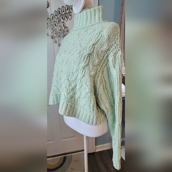 Free People Merry Go Round Cable Knit Sweater Women's XS Mint Oversized Cropped - Picture 2 of 13